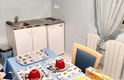 Thilouze Apartment | Homerez - Cozy studio in Thilouze of 55 m² with private garden