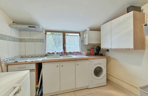 Villenauxe-la-Grande House | Homerez - House with garden in Villenauxe