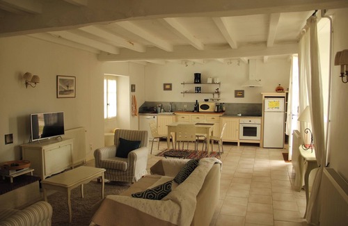 Saint-Palais-du-Ne House | Homerez - House in Saint-Palais-du-Né