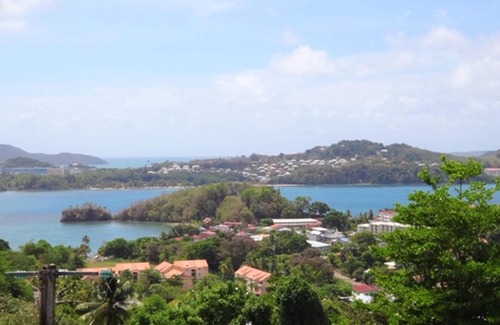 Tartane House | Homerez - House 2 km away from the beach for 6 ppl. with shared pool and garden
