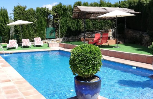 Arriate House | Homerez - House for 8 ppl. with swimming-pool and terrace at Arriate, Málaga