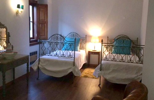 Fatauncos House | Homerez - House for 8 ppl. with shared pool, garden and terrace at Vouzela