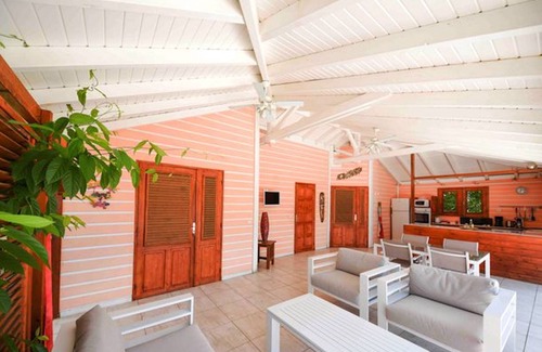 Pointe-Noire House | Homerez - House in Pointe-Noire