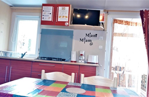 Saint-Jean-de-Monts House | Homerez last minute deal - Amazing bungalow with shared pool