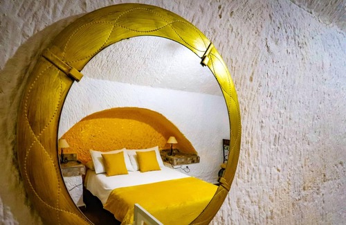 Guadix Apartment | Homerez - Nice appartement for 4 ppl. with shared pool and terrace at Purullena