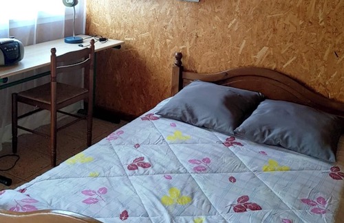 L'Etang-Sale Apartment | Homerez - Nice studio 6 km away from the beach for 2 ppl. with shared pool