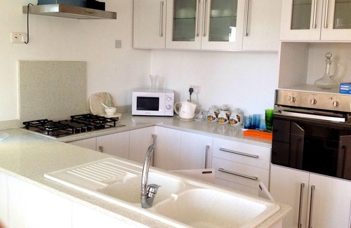 Wolmar Apartment | Homerez - Spacious appartement for 7 ppl. with shared pool at Flic en Flac