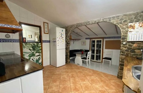 La Selva del Camp Villa | Homerez - Spacious villa with pool in Tarragona