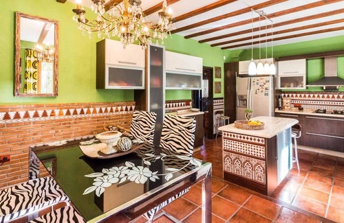 Padul Villa | Homerez - Villa for 12 ppl. with swimming-pool, garden and terrace at Padul