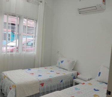Kampung Alor Senggut House | Homestay Bajet Cikgu Amin