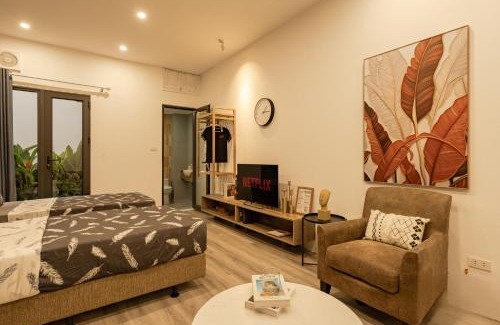 Ba Dinh Apartment | Homestay CHẤT-Peaceful Corner,Self check