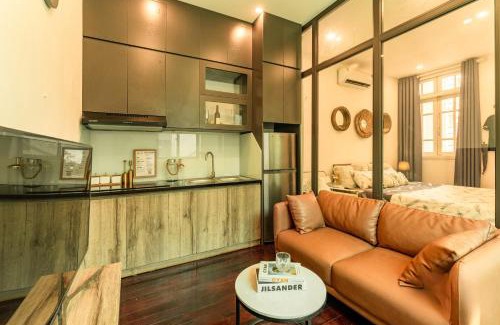 Ba Dinh Apartment | Homestay CHẤT-Self check,Kitchen,Free Laundry