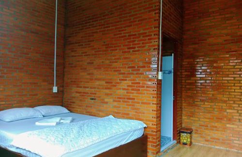 Quan Tom Hotel | HOMESTAY HƯƠNG RỪNG