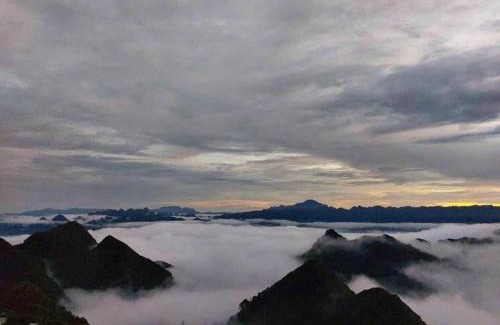 Quan Ba Hotel | Homestay Huyền Thoại Cao Nguyên Đá