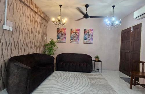 Taman Jali Apartment | Homestay Iliana
