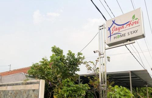 Jombang House | Homestay Jaya Asri Syariah RedPartner near Alun Alun Jombang