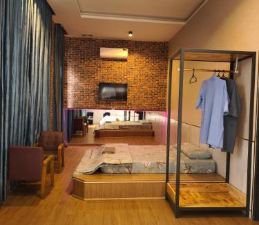Duc Hoa House | Homestay - Phòng 2 giường