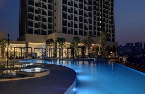 Ampang House | Homestay [Private Cinema] + KLCC viewing