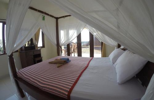 Purwakerti House | Homestay & Restaurant Segara Amed