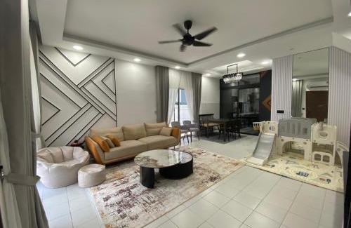 Kuala Langat District House | Homestay Rindu Houz Bandar Mahkota Banting