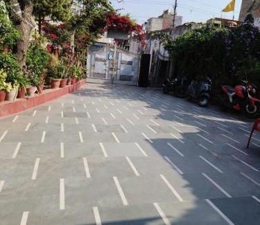 Durgapura Hotel | Homestay Urmil Basant