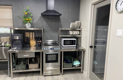 Hugo House | HomeSuite Cabin | Near Casino & Hugo Lake