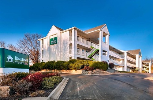 Independence Hotel | HomeTowne Studios by Red Roof Kansas City - Independence, MO