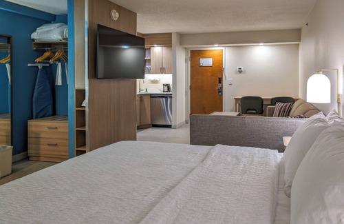 Wheatland Hotel | Homewood Suites by Hilton Oklahoma City Airport