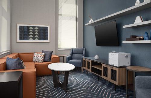 Portsmouth Hotel | Homewood Suites By Hilton Portsmouth Downtown