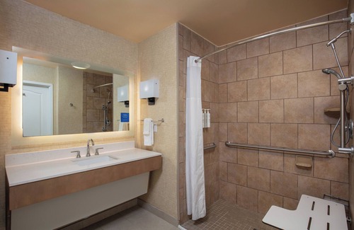 Fairfield Hotel | Homewood Suites by Hilton Fairfield-Napa Valley Area