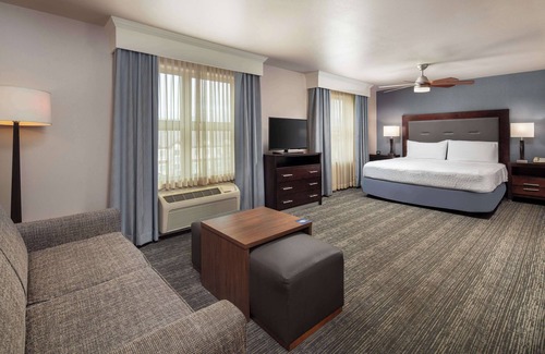 Fairfield Hotel | Homewood Suites by Hilton Fairfield-Napa Valley Area