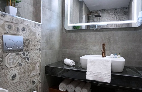 Arnavutkoy Hotel | Homey Airport Hotel