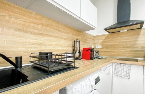 La Roche-sur-Foron Apartment | Homey Friendly - Near train station/Private patio