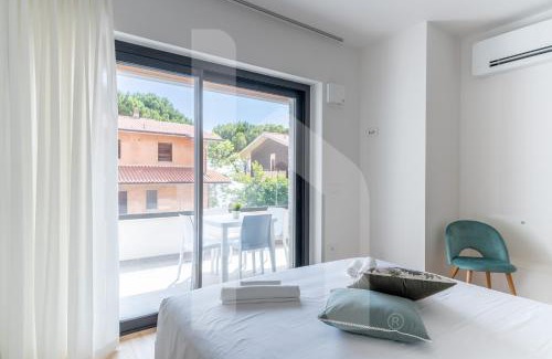 Pineto Apartment | Homiday - Residenza Pinetina