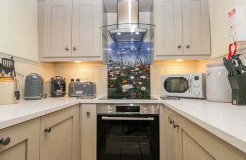 Staintondale Cottage | Honey Bee Cottage