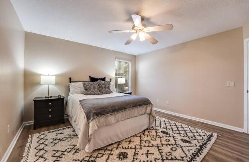 Green Cove Springs House | Honey Bee Hideaway