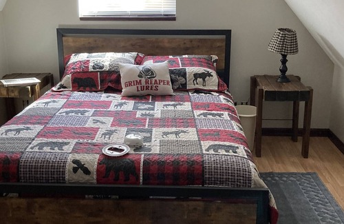 Farmers House | Honeymoon and relax near Cave Run Lake at the Musky Hideaway!!!