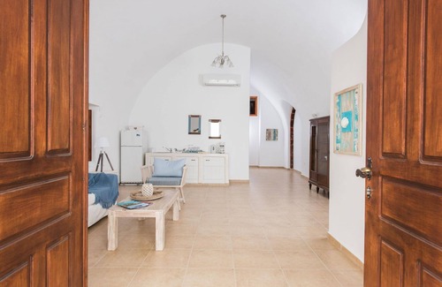 Pyrgos Apartment | Honeymoon Luxury Apartment