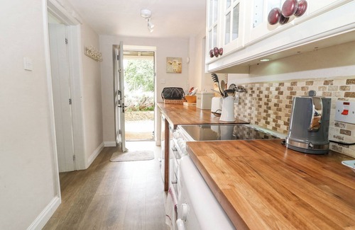 Sibford Gower Cottage | Honeysuckle Cottage