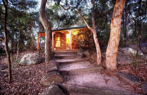 Stanthorpe Cabin | Honeysuckle Cottages