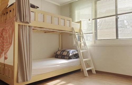 Sinchon-dong House | Hongdae Cheese Guesthouse