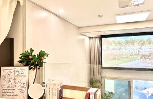 Sinchon-dong Apartment | Hongdae Luxury Stay