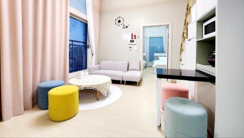 Sinchon-dong Apartment | Hongik University Sinchon Seoul Sirince