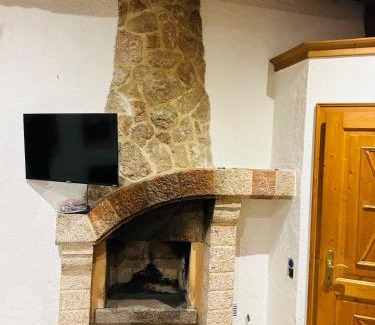 Poestlingberg Apartment | Honor - All in One Room