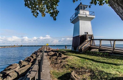 Kent House | Hoot Cottage