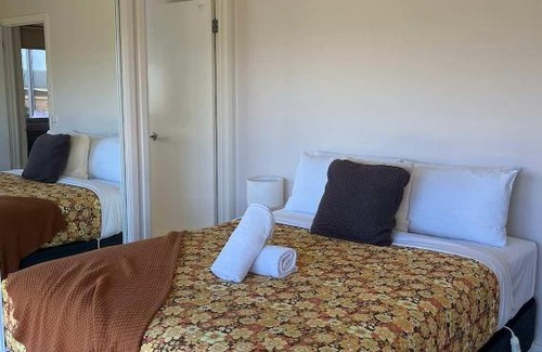 Warrnambool Apartment | Hopkins View Holiday Home