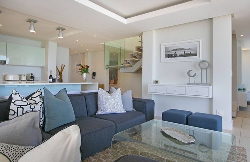 Bloubergstrand Apartment | Horizon Bay 1602 LUX Penthouse with amazing views by HMH