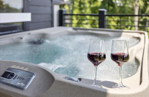 Sevierville House | Horizons Ahead By Beyond Expectations W Pool