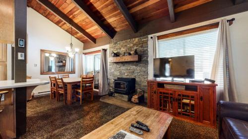 Sierra Holiday Apartment | Horizons Condo 4 #168