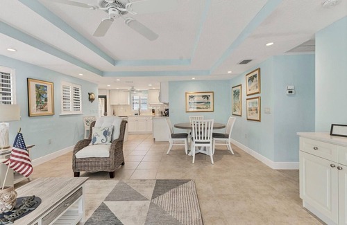 Central Sarasota Villa | Horizons West Villa B-7 - Located on Crescent Beach - it's #1